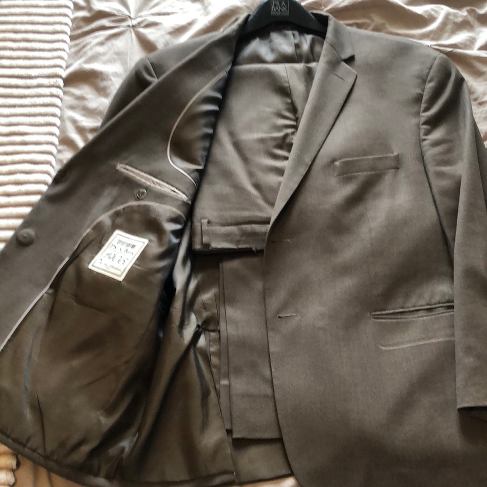 Joseph A Bank 1905 suit